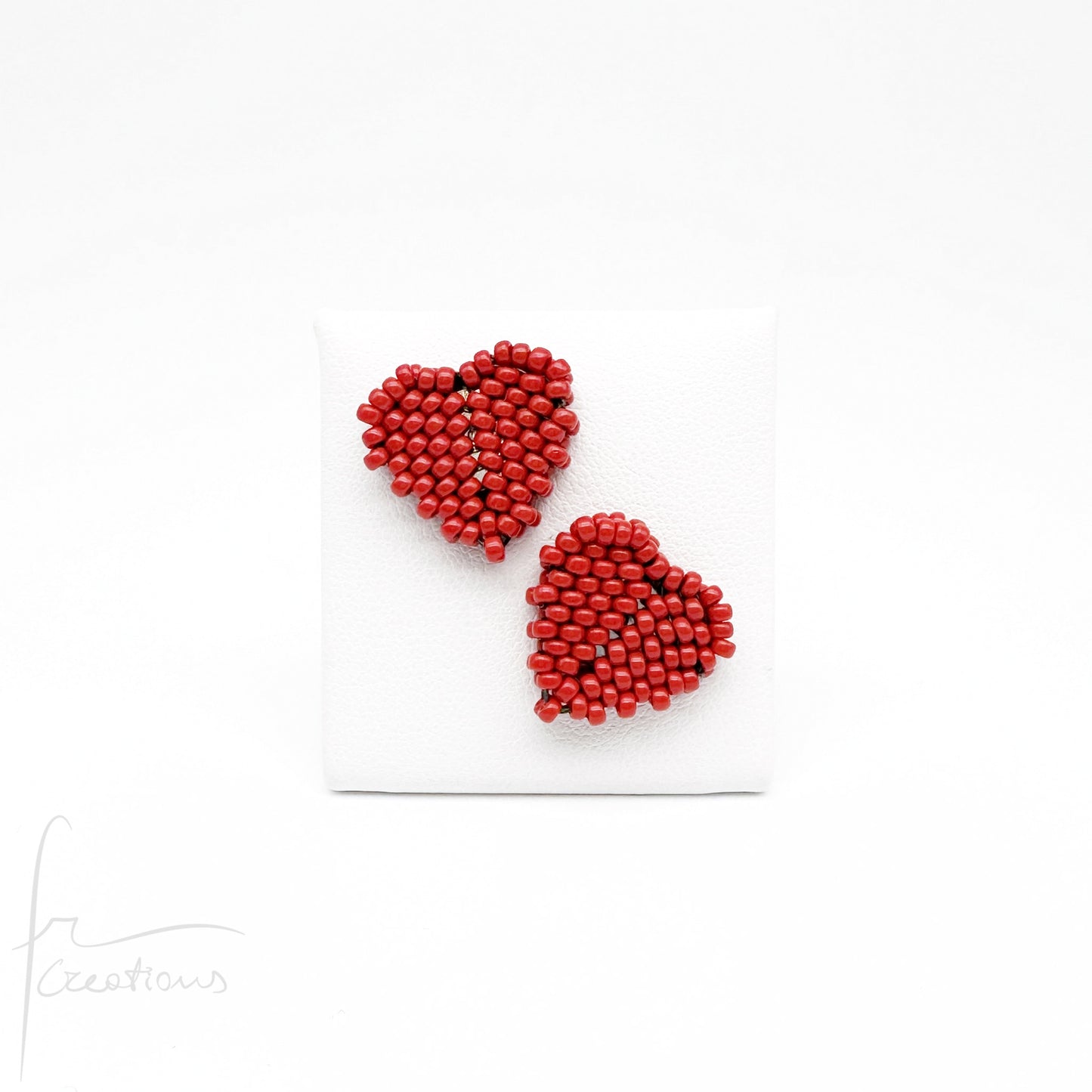 Orecchini Cuore a lobo con perline in vetro e perno in acciaio inox Maxi