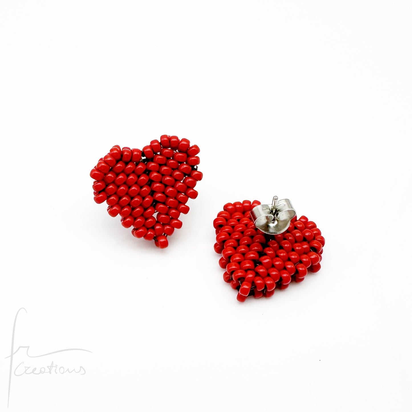 Orecchini Cuore a lobo con perline in vetro e perno in acciaio inox Maxi