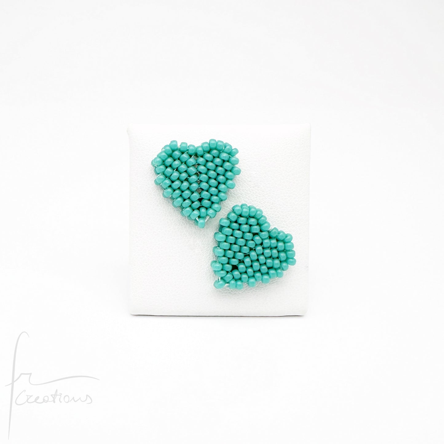 Orecchini Cuore a lobo con perline in vetro e perno in acciaio inox Maxi