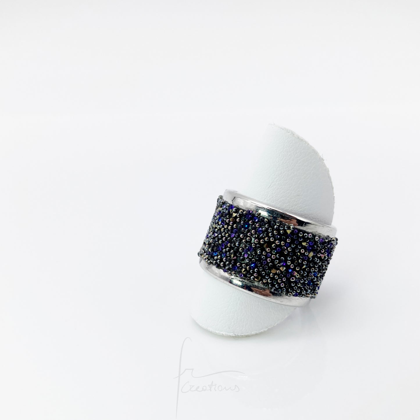 Anello a fascia regolabile placcato argento con Cristalli Austriaci Originali Night Sky