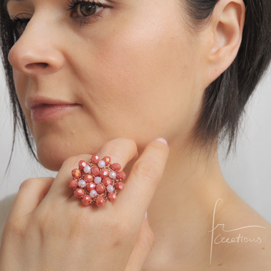 Anello fiore all'uncinetto con cristalli Blumen