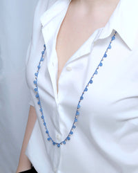 Collana Lunga Uncinetto Giada ed Ematite Indossata