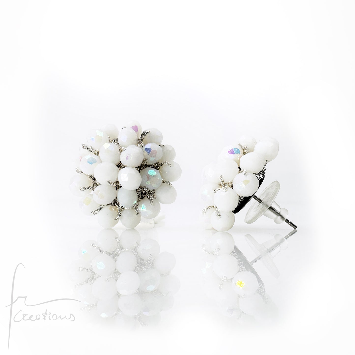 Orecchini a Lobo Rotondi Aila all' Uncinetto con Cristalli