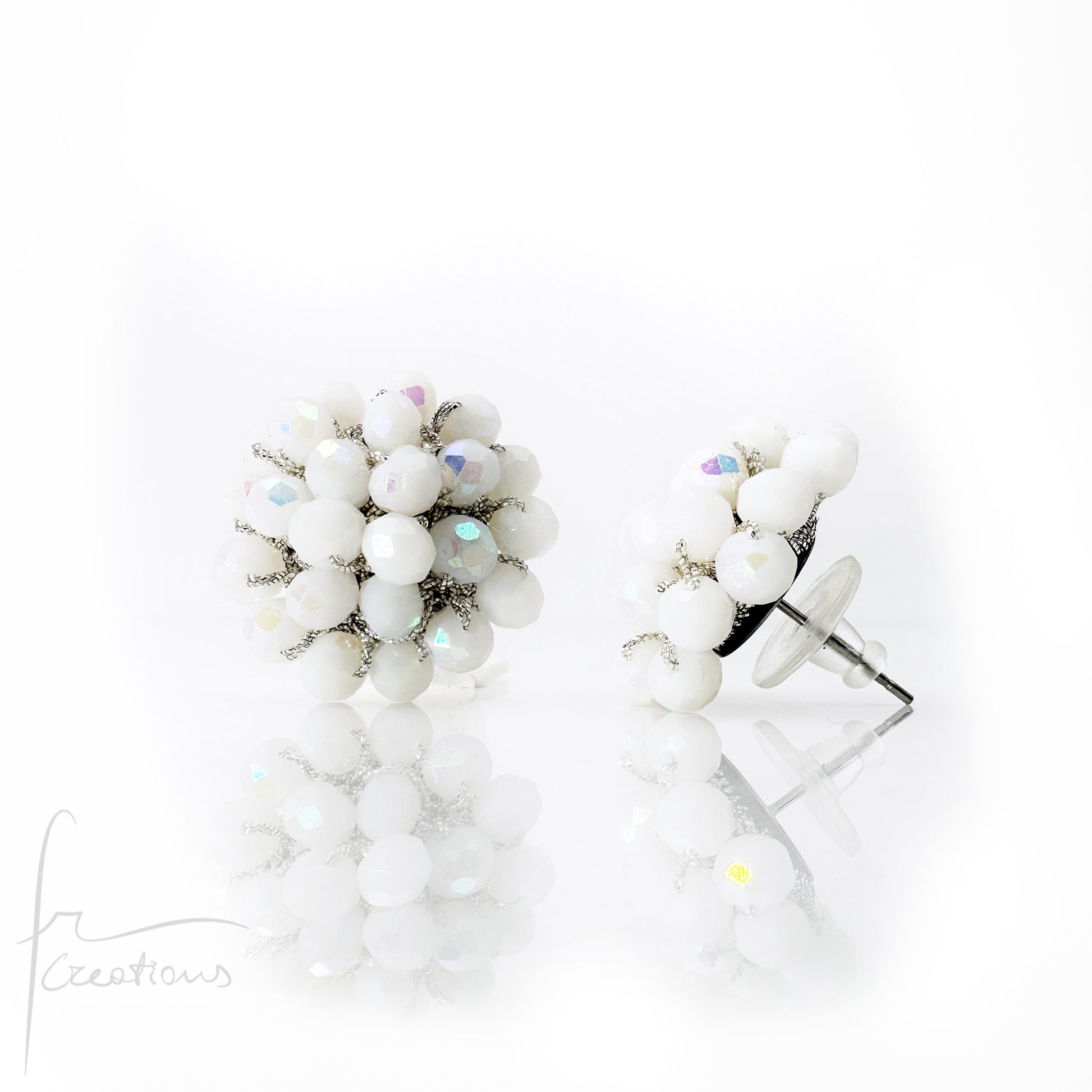 Orecchini a Lobo Rotondi Aila all' Uncinetto con Cristalli