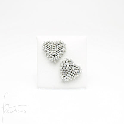 Orecchini Cuore a lobo con perline in vetro e perno in acciaio inox Maxi