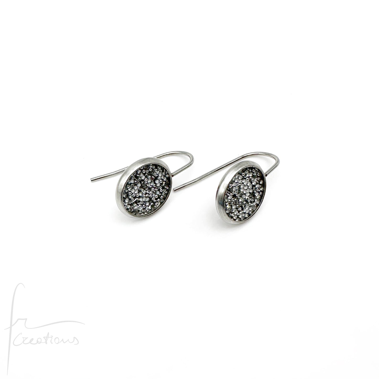 Orecchino Pendente in acciaio inox impreziosito con Cristali di Swarovski