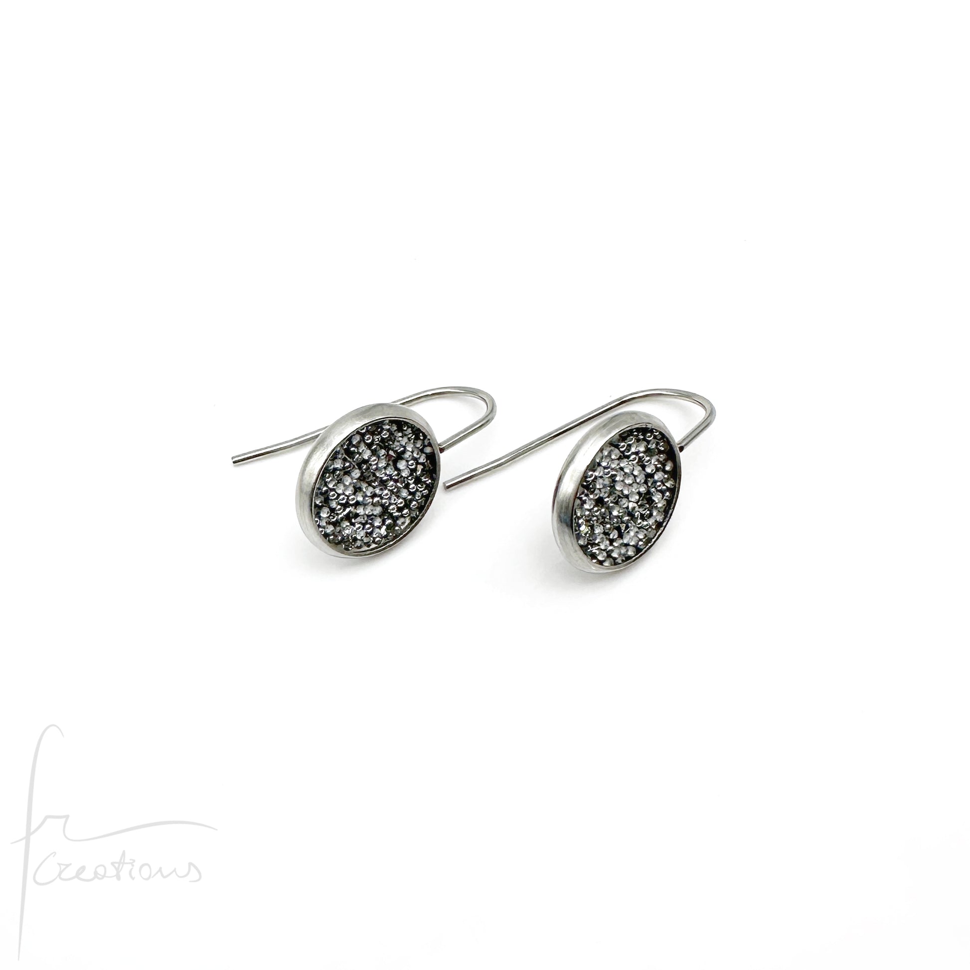 Orecchino Pendente in acciaio inox impreziosito con Cristali di Swarovski