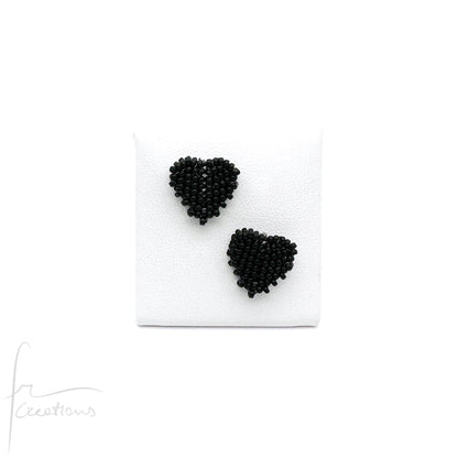 Orecchini Cuore a lobo con perline in vetro e perno in acciaio inox Mini