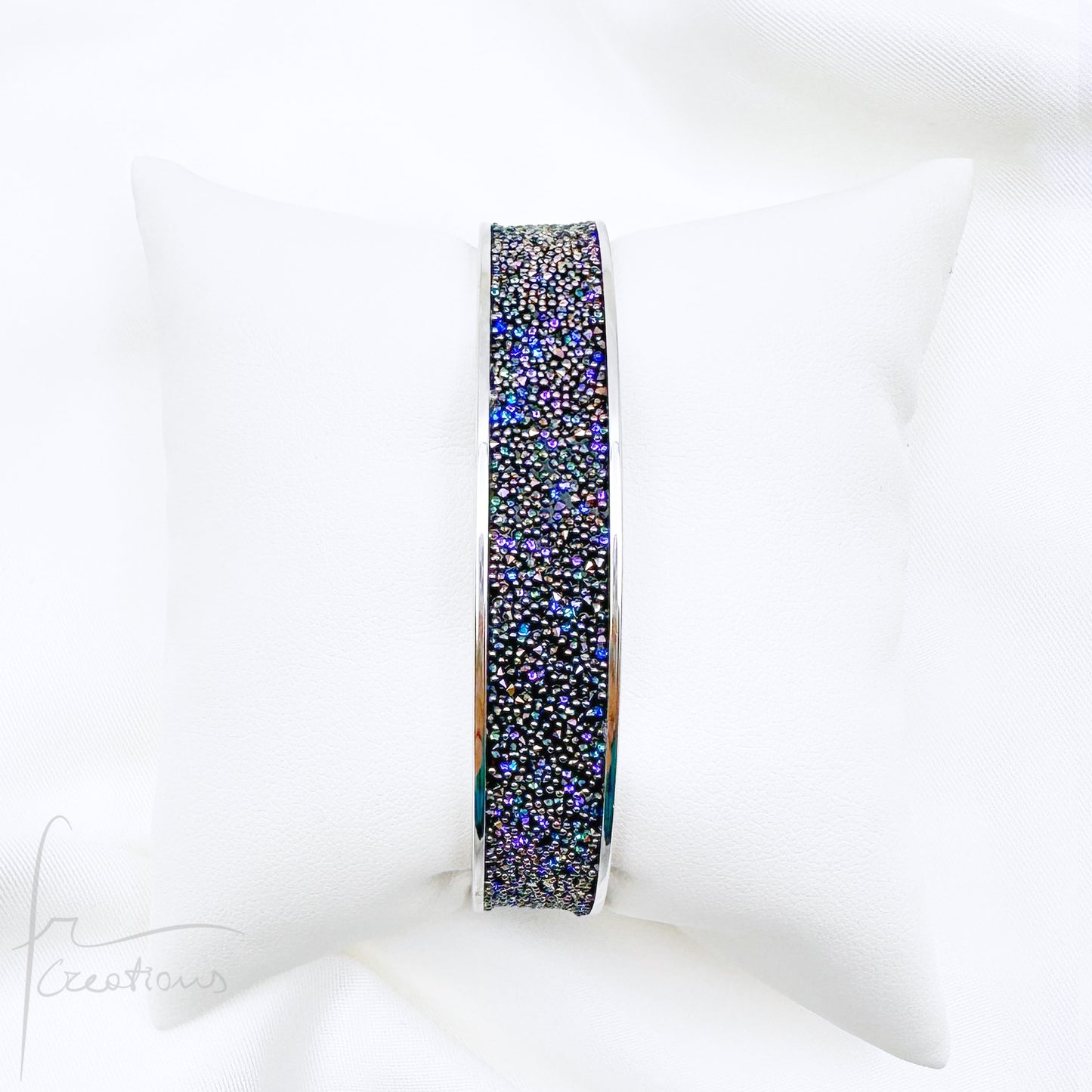 Bracciale a fascia Rigido in acciaio inox impreziosito con Cristali di Swarovski