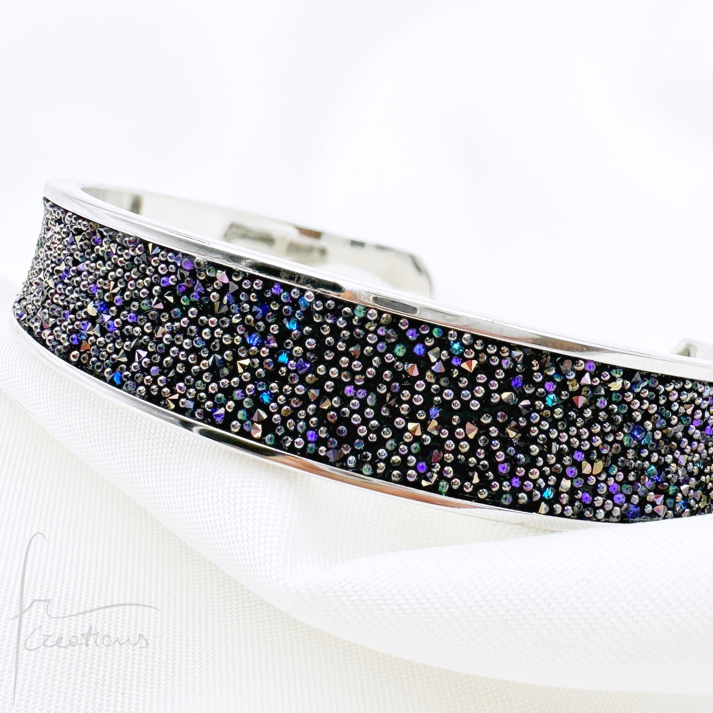 Bracciale a fascia Rigido in acciaio inox impreziosito con Cristali di Swarovski