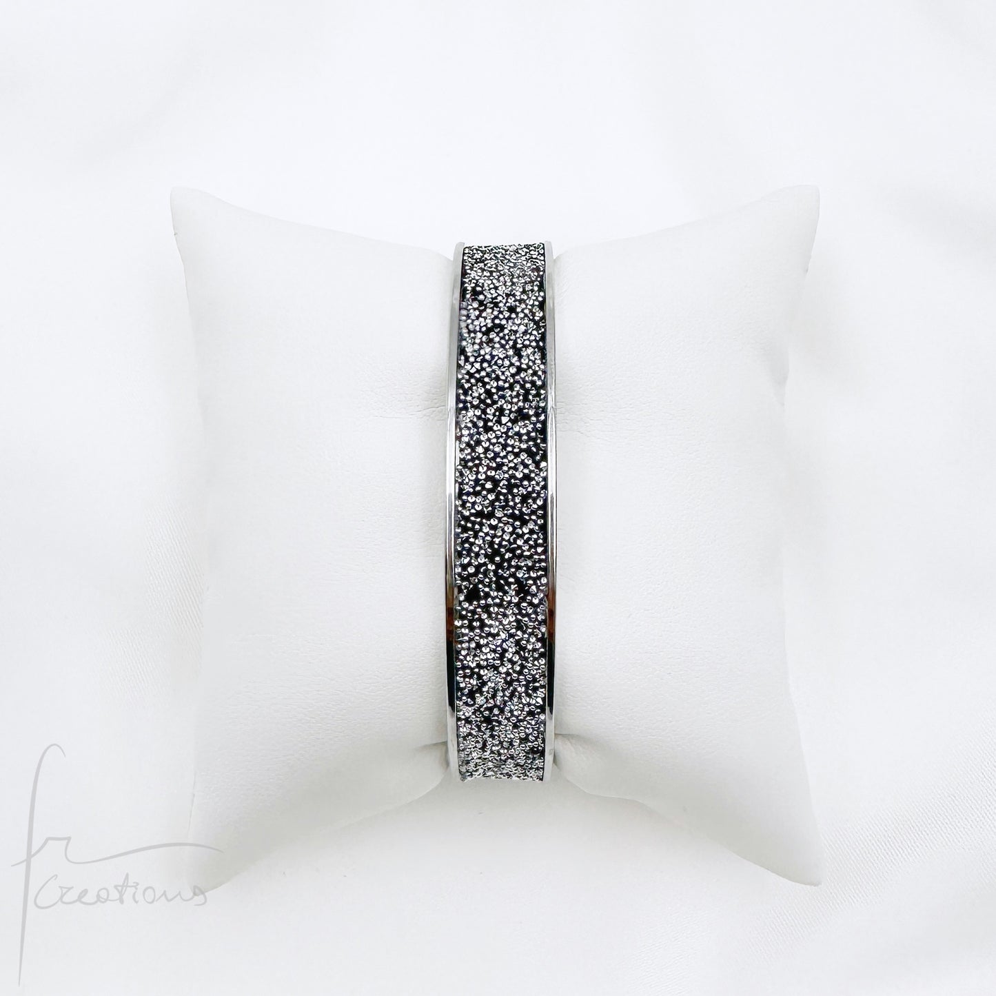 Bracciale a fascia Rigido in acciaio inox impreziosito con Cristali di Swarovski