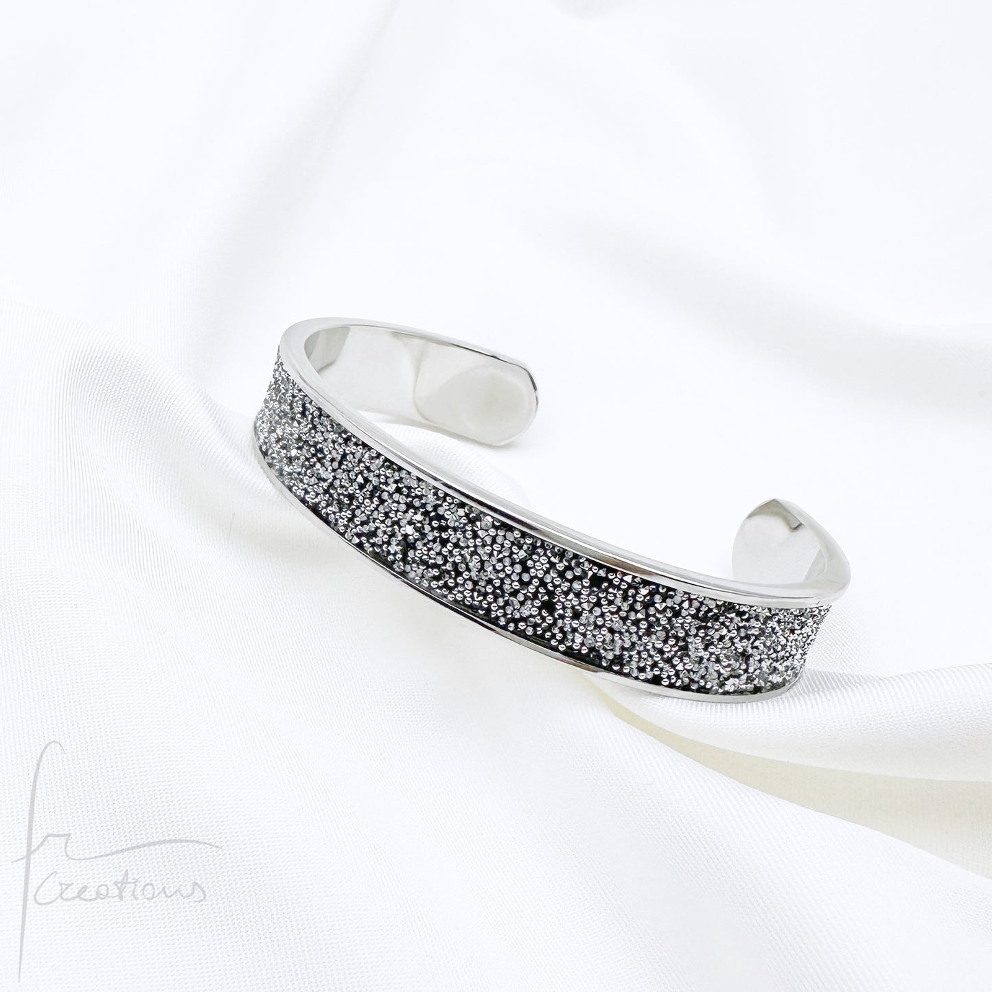 Bracciale a fascia Rigido in acciaio inox impreziosito con Cristali di Swarovski