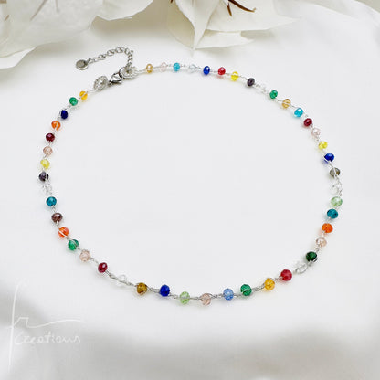 Collana girocollo Rainbow multicolore all'uncinetto con Mini Cristalli