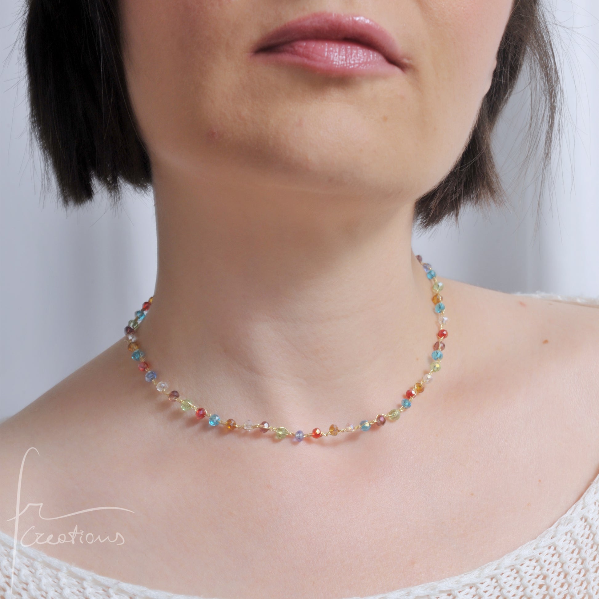 Collana girocollo Rainbow multicolore all'uncinetto con Mini Cristalli