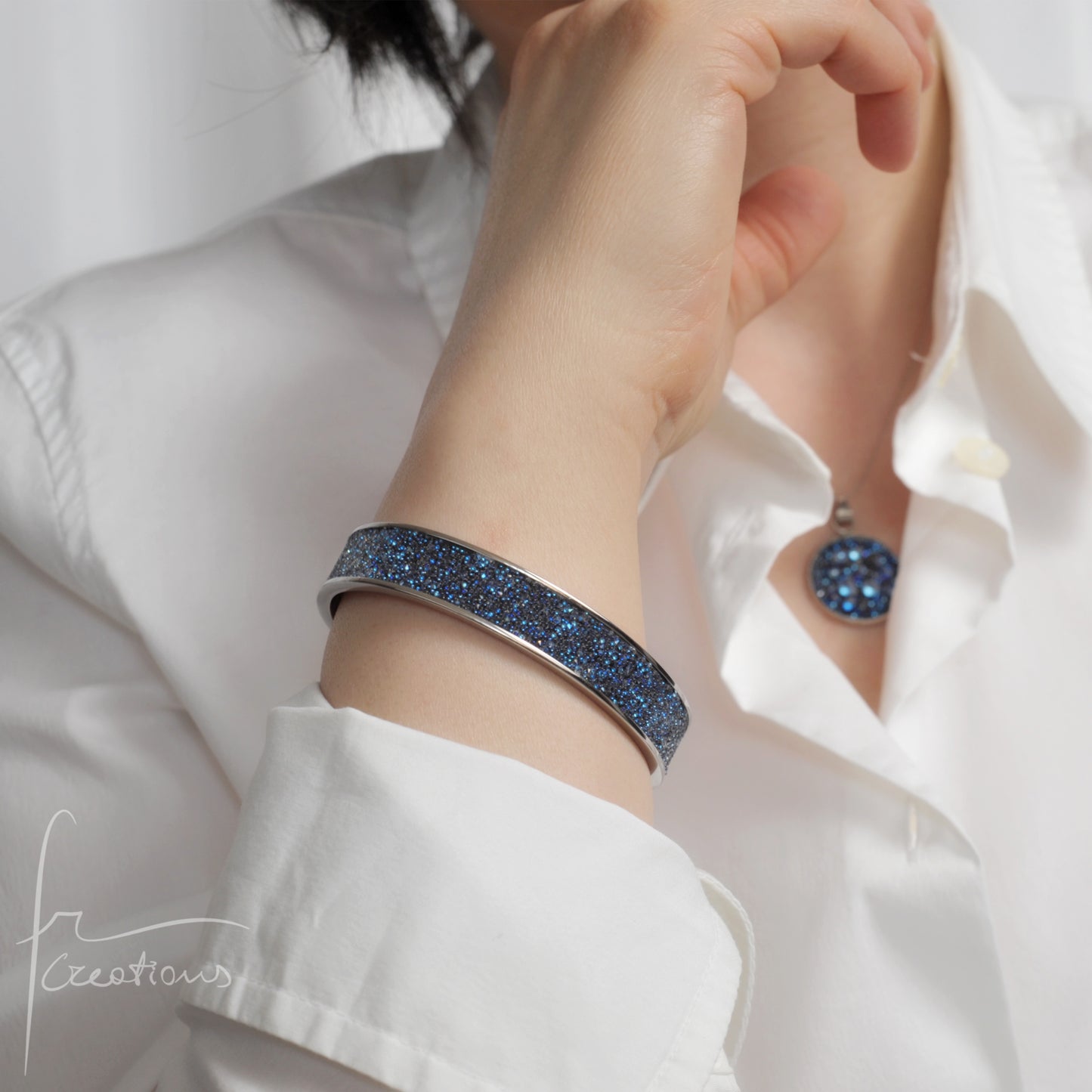 Bracciale a fascia Rigido in acciaio inox impreziosito con Cristali di Swarovski