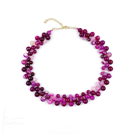 Collana girocollo Alexandra Medium fatta a mano in tessitura e pietra naturale agata striata fucsia